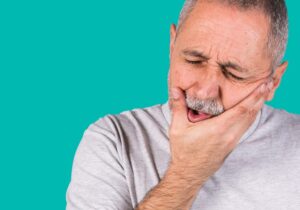 Minha Gengiva Está Inchada e Doendo O Que Pode Ser